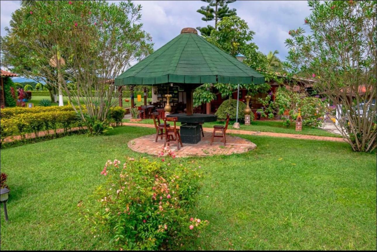 Finca Hotel El Ocaso Quimbaya Eksteriør billede